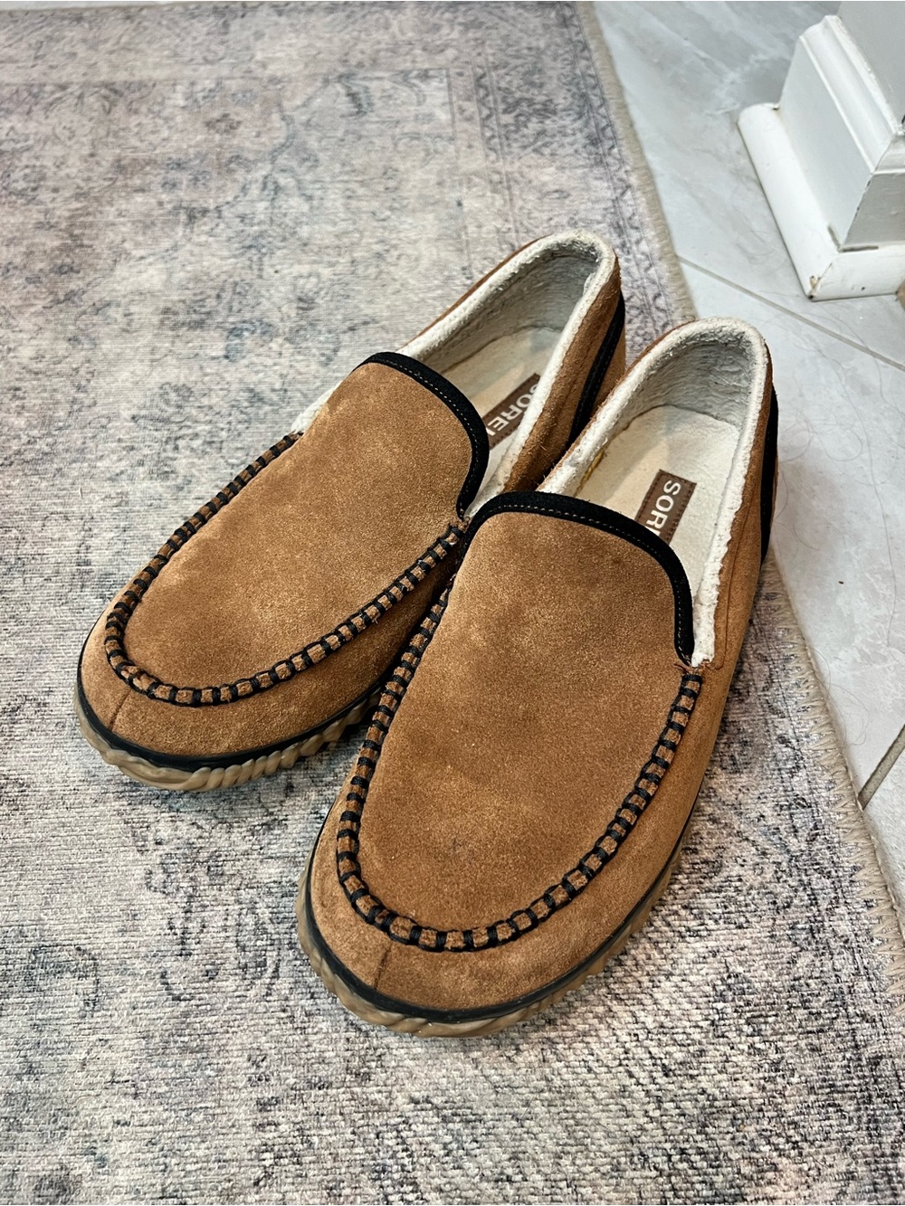 Sorel Men’s Tan Suede Slippers/Slip-On Loafers Sorel Dude Moc Slippers Men’s 9.5